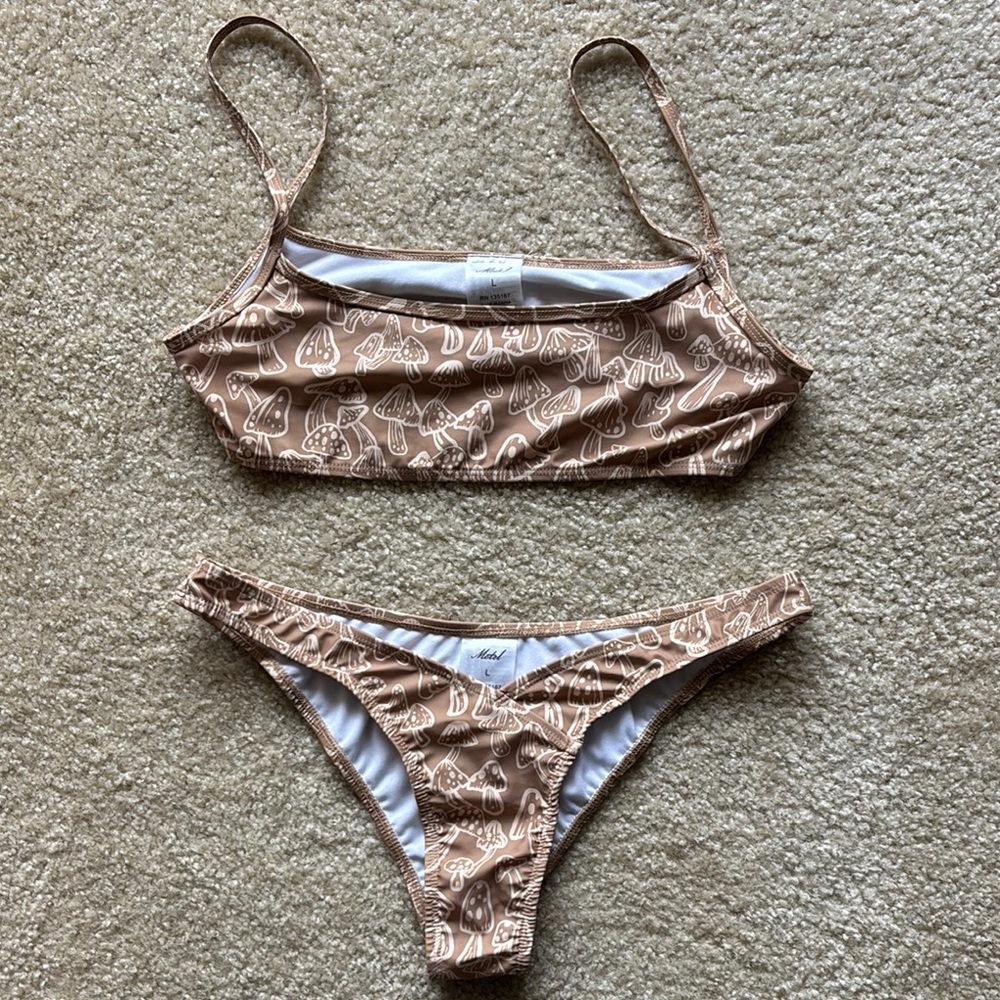 NWOT Motel Rocks Mushroom Bikini Set